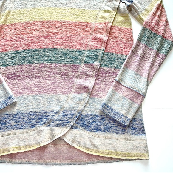 SOLD 💕Chelsea & Theodore Supersoft Striped Sweater - Picture 2 of 12
